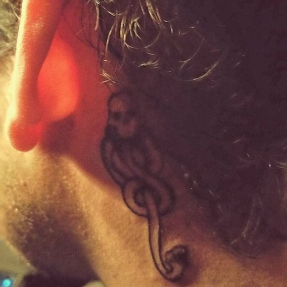 Meet your Posher, Julio - Picture 1 of 1